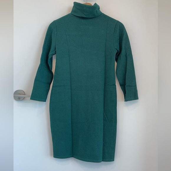 Urban Outfitters Women’s Turtleneck Dress, Size Small - Picture 2 of 3